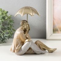 Сувенир полистоун "Влюблённая пара под зонтом - нежность" бежевый 18х18х10 см Сувенир полистоун "Влюблённая пара под зонтом - нежность" бежевый 18х18х10 см