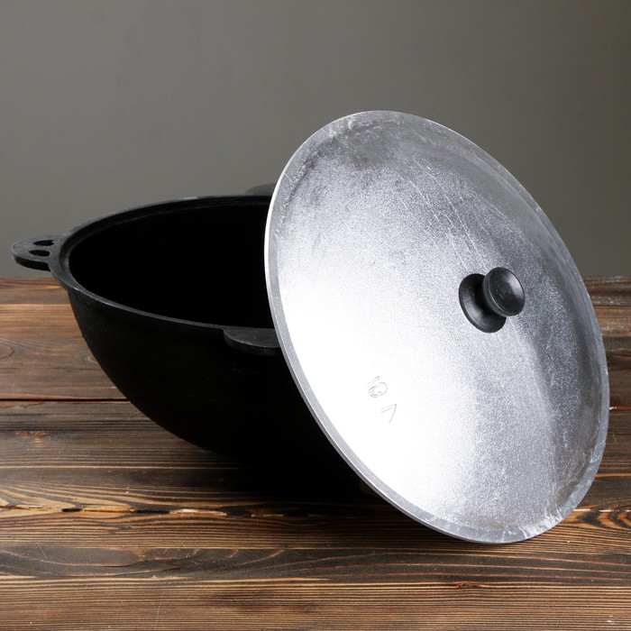 Казан чугунный, 10 л, круглое дно, алюминиевая крышка Казан чугунный, 10 л, круглое дно, алюминиевая крышка