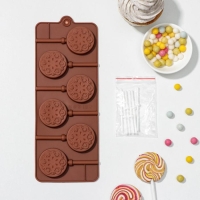 Форма для леденцов новогодняя Доляна «Морозко», силикон, 24×9,5×1,5 см, 6 ячеек (4×4 см), с палочками, цвет МИКС Форма для леденцов новогодняя Доляна «Морозко», силикон, 24×9,5×1,5 см, 6 ячеек (4×4 см), с палочками, цвет МИКС