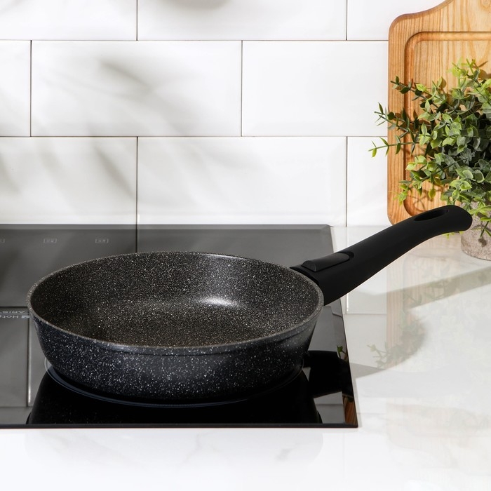 Сковорода Доляна &laquo;Элит&raquo;, d=24 см, съёмная ручка, антипригарное покрытие, цвет чёрный