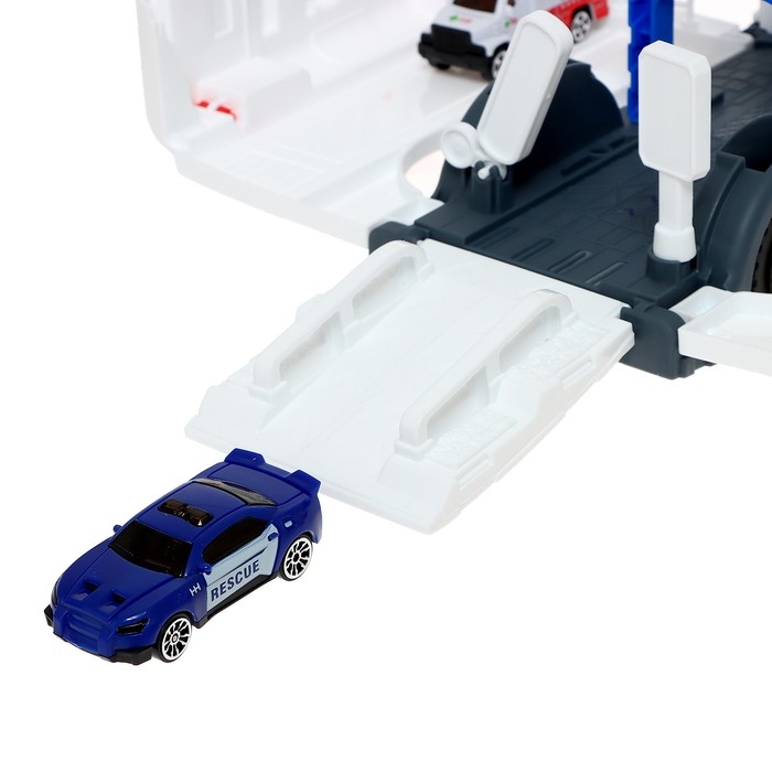 Парковка &laquo;Скорая&raquo;, трансформация, подвижные детали