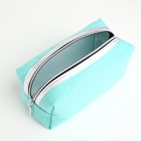 Косметичка на молнии, цвет мятный Косметичка на молнии, цвет мятный