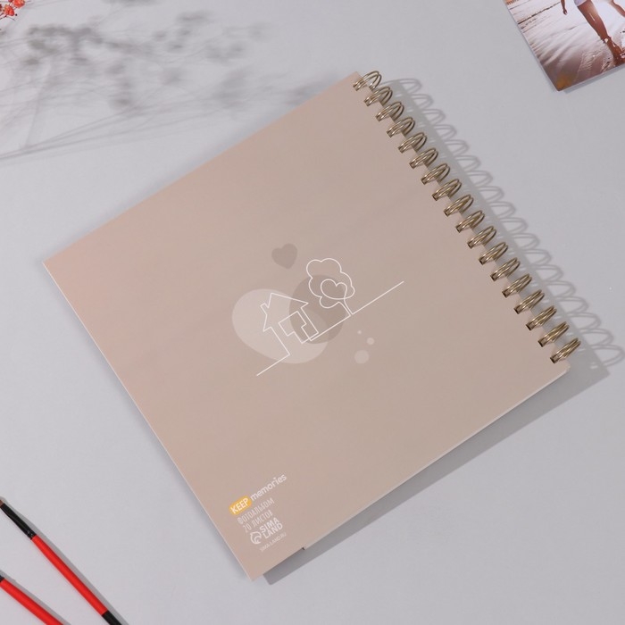 Фотоальбом на спирали 20 листов "Мы семья" объёмный элемент + 4 вкладки 24х24 см