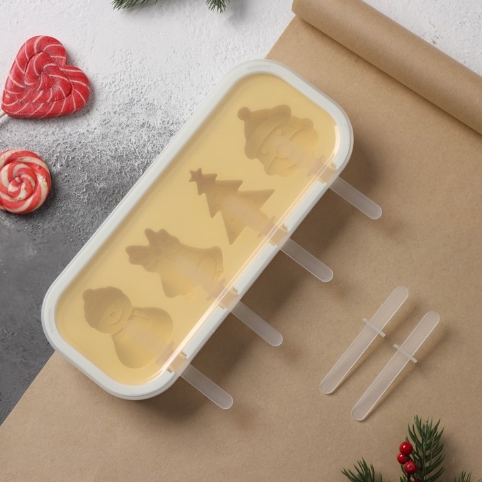 Форма для мороженого с крышкой новогодняя Доляна &laquo;Новый год&raquo;, силикон, 24&times;10&times;3 см, 4 ячейки, с палочками, цвет жёлтый