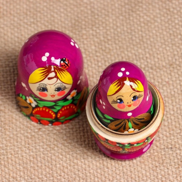 Матрёшка &laquo;Божья коровка&raquo;, фиолетовый платок, 5 кукольная, 9-11 см