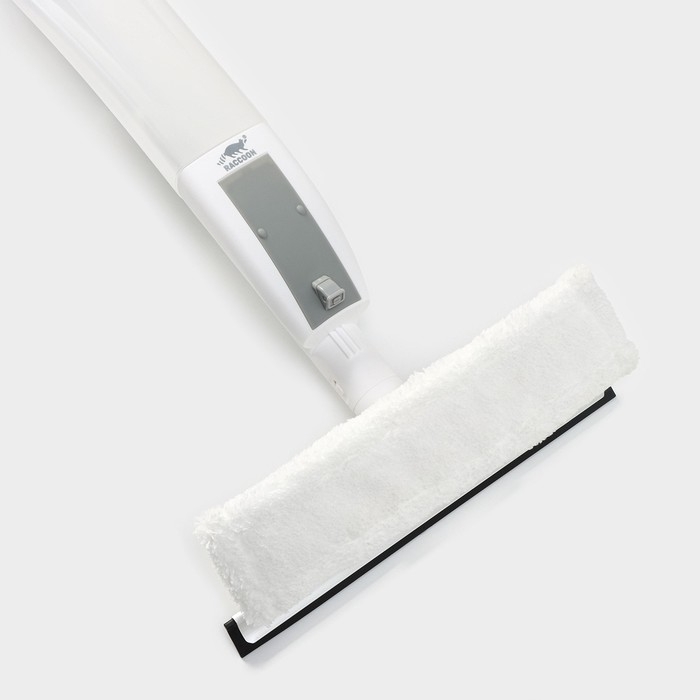 Щётка для окон с распылителем Raccoon, алюминиевая ручка, длина 116 см, водосгон 25 см, насадка их микрофибры 25&times;6 см