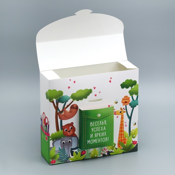 Коробка подарочная формовая, упаковка, &laquo;Приключения&raquo;, 23.5 х 22 х 7 см