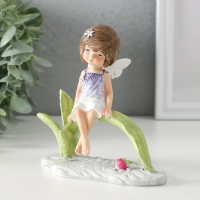 Сувенир полистоун "Малышка в сиреневом платье с крыльями, сидит у пруда" 12,5х8х12 см Сувенир полистоун "Малышка в сиреневом платье с крыльями, сидит у пруда" 12,5х8х12 см