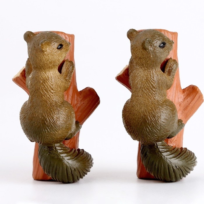 Миниатюра кукольная &laquo;Белочка на дереве&raquo;, набор 2 шт., размер 1 шт. &mdash; 2,5 &times; 5 &times; 2,5 см