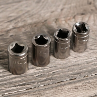 Подарочный набор инструментов в бутылке &laquo;Выручай Ка&raquo;, 15 предметов