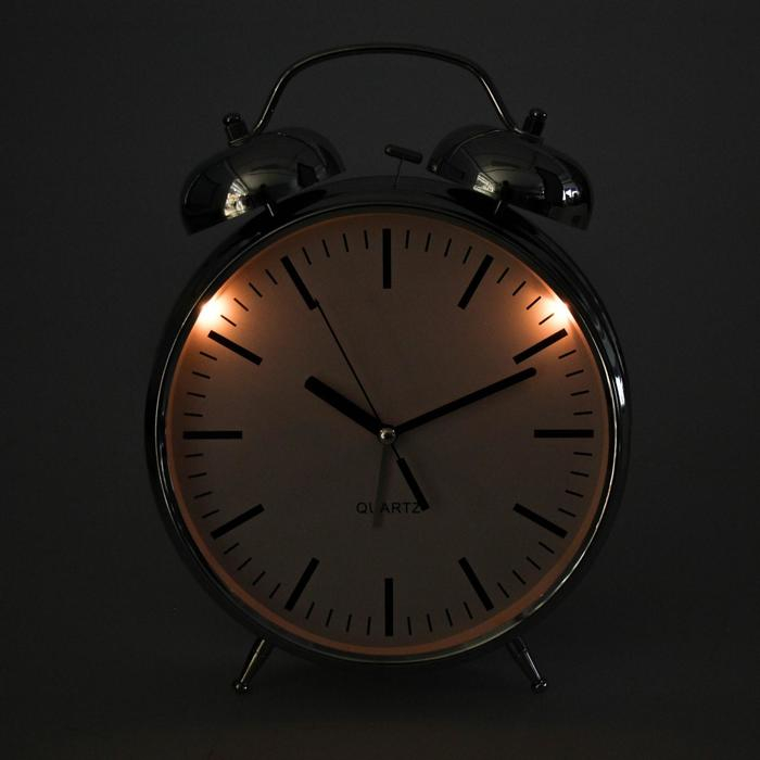 Часы - будильник настольные "Классика", с подвесом, дискретный ход, d-20 см, 32 х 23 см, 2АА