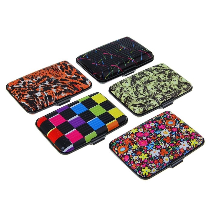 Визитница пластиковая, поверхность алюминиевая, 7 отделений внутри, МИКС Визитница пластиковая, поверхность алюминиевая, 7 отделений внутри, МИКС