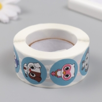 Наклейка бумага "Тропическая фауна" d=2,5 см 500 шт в рулоне 3х6,5х6,5 см