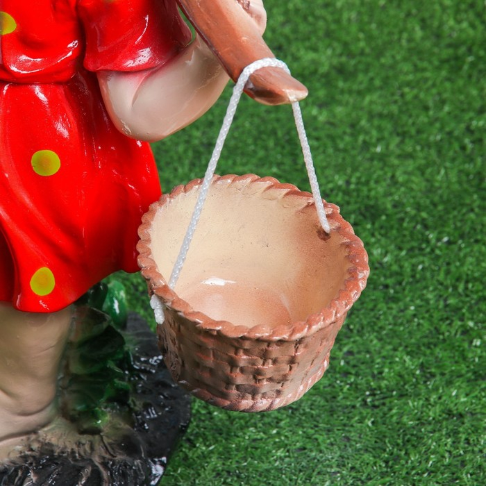 Садовая фигура Садовая фигура "Девочка с коромыслом" цветная 27х21х47см МИКС