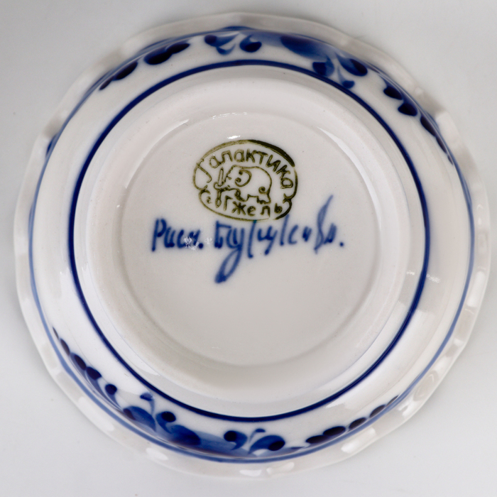 Розетка &laquo;Цветы&raquo;, 10,5х10,5&times;5 см, гжель