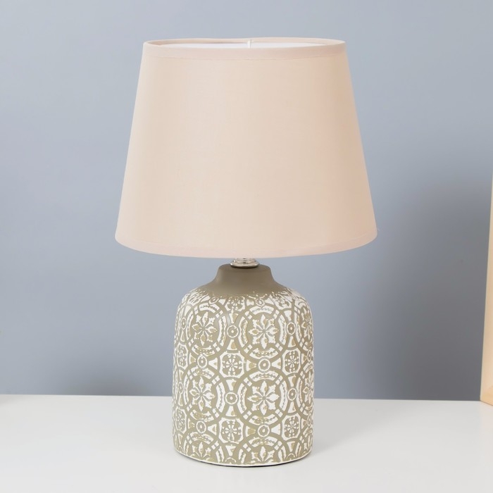 Лампа настольная с абажуром Лампа настольная с абажуром "Мандилина бежевый" Е14 18х18х29 см RISALUX