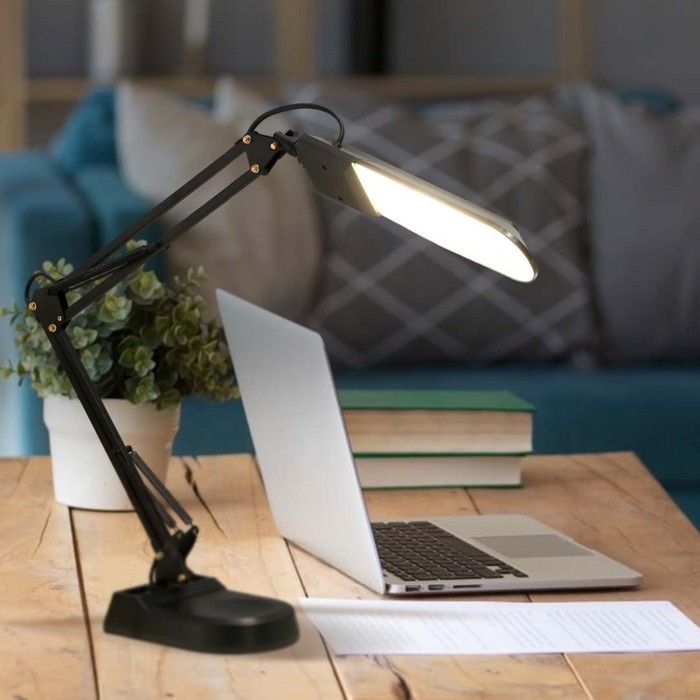 Настольная лампа Настольная лампа "Степ" LED 5Вт 4000К черный 22,5х8х60см RISALUX