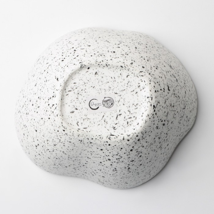 Салатник керамический неровный край &laquo;Розовая&raquo;, 600 мл, 17 см, цвет розовый