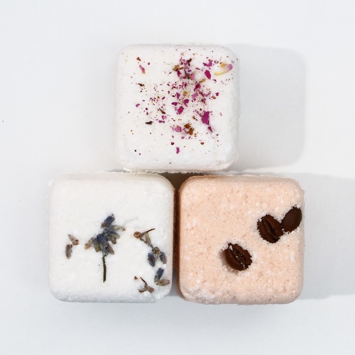 Подарочный набор косметики &laquo;С 8 марта!&raquo;, бомбочки для ванны с добавками 3 х 70 г, ЧИСТОЕ СЧАСТЬЕ