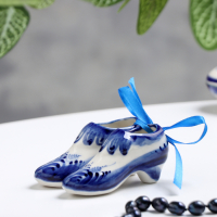 Сувенир "Туфельки", 3 х 7 см, гжель Сувенир "Туфельки", 3 х 7 см, гжель