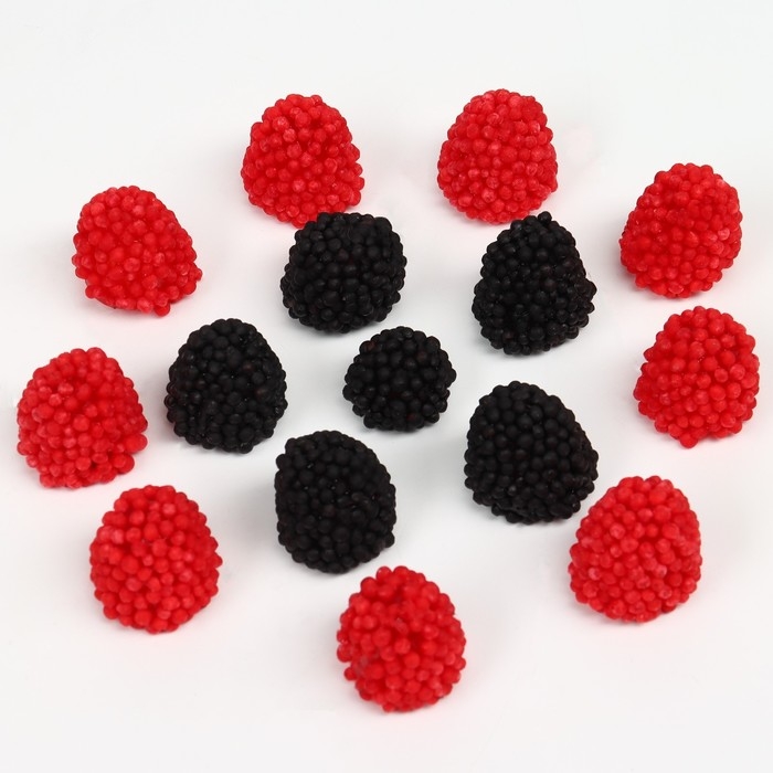 Мармеладные ягоды &laquo;Чудо уже стучится&raquo; в коробке-морковке, 100 г.