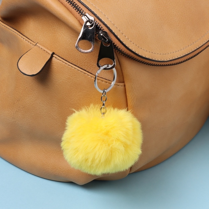 Пушистик на кольце Пушистик на кольце "Цыплёнок. Ты тоже солнышко?" d=8 см 15х15 см