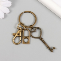 Брелок металл с карабином "Ключик и замочек с сердцем" бронза 8 см Брелок металл с карабином "Ключик и замочек с сердцем" бронза 8 см