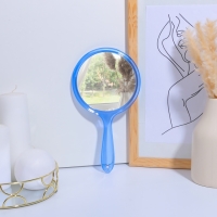 Зеркало с ручкой, двустороннее, с увеличением, d зеркальной поверхности 12,5 см, цвет синий Зеркало с ручкой, двустороннее, с увеличением, d зеркальной поверхности 12,5 см, цвет синий