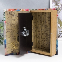 Сейф-книга дерево кожзам "Девушка с косой в цветочном венке" 21х13х5 см Сейф-книга дерево кожзам "Девушка с косой в цветочном венке" 21х13х5 см