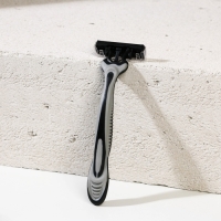 Подарочный набор косметики «Идеальный мужчина», гель для душа 250 мл, гель для бритья 110 мл, бритвенный станок, HARD LINE Подарочный набор косметики «Идеальный мужчина», гель для душа 250 мл, гель для бритья 110 мл, бритвенный станок, HARD LINE