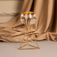 Подсвечник металл, стекло на 1 свечу &laquo;Изысканность&raquo; цвет золото 9.5 х 9.5 х 17 см