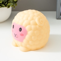 Ночник "Барашек" LED от батареек LR44 желтый 9х9х8 см RISALUX Ночник "Барашек" LED от батареек LR44 желтый 9х9х8 см RISALUX