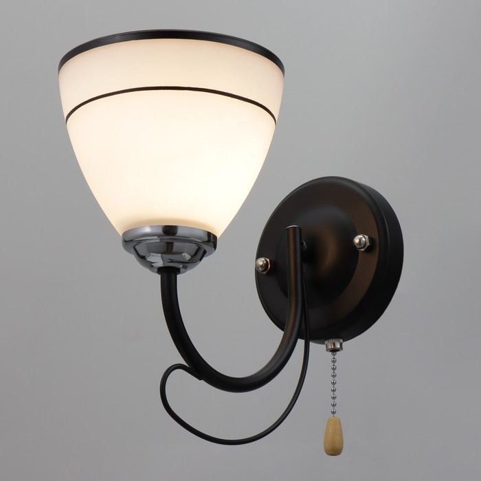 Бра 2026/1 E27 60Вт черный+хром 20х13,5х20 см Бра 2026/1 E27 60Вт черный+хром 20х13,5х20 см