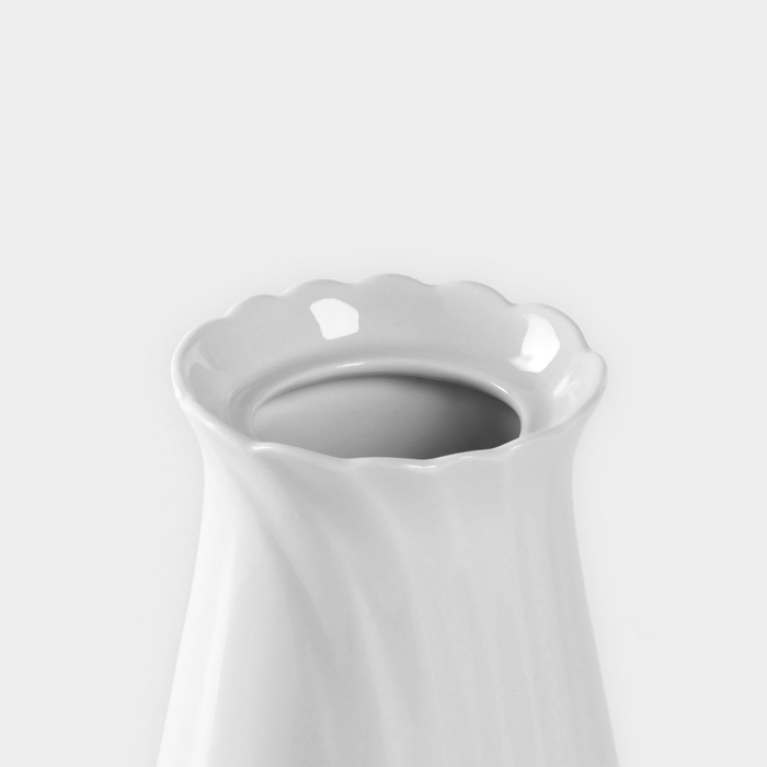 Ваза цветочная фарфоровая &laquo;Бельё.Голубка&raquo;, 14,5 см