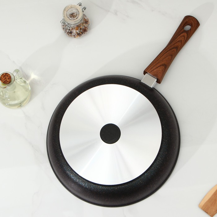 Сковорода Granit ultra blue, d=28 cм, съёмная ручка, антипригарное покрытие, цвет чёрный Сковорода Granit ultra blue, d=28 cм, съёмная ручка, антипригарное покрытие, цвет чёрный