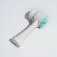 Щётка для лица «Выглядишь, что надо» Щётка для лица «Выглядишь, что надо»