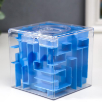 Копилка пластик лабиринт 9*9*9 см Копилка пластик лабиринт 9*9*9 см