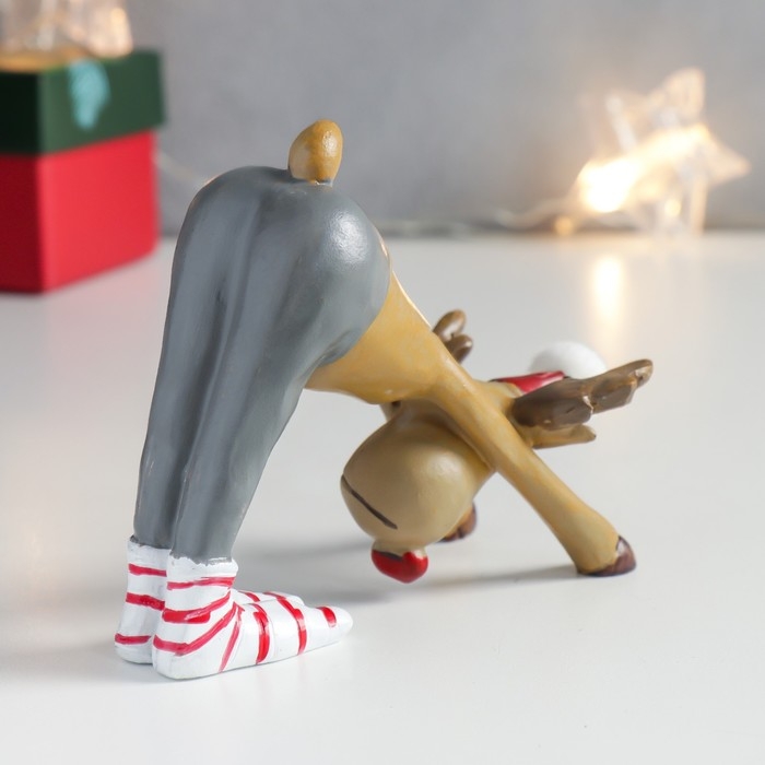 Сувенир полистоун Сувенир полистоун "Олень - йог. Адхо Мукха Шванасана" 8,5х5х10 см