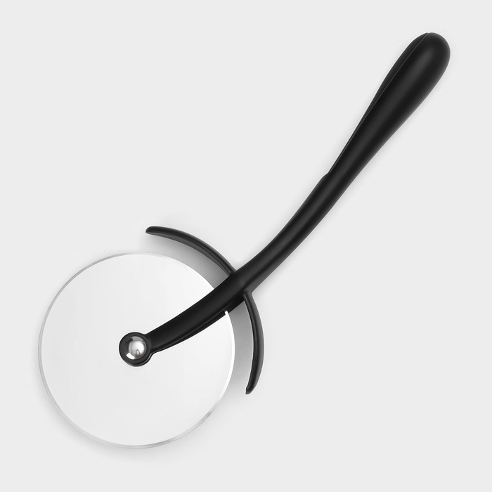 Нож для пиццы и теста Magistro Vantablack, 18&times;6,8 см, цвет чёрный