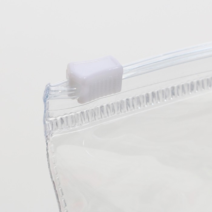 Подарочный набор &laquo;LOVE&raquo;: косметичка, маска для сна и расчёска