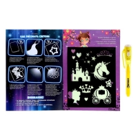 Активити-книжка с рисунками светом &laquo;Принцессы&raquo;, ручка с фонариком и невидимыми чернилами