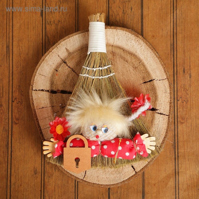 Оберег &laquo;Домовушка Тюха&raquo;, на венике, микс