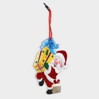 Декоративное украшение (подвеска) "Дедушка мороз с подарками" 18х14 см Декоративное украшение (подвеска) "Дедушка мороз с подарками" 18х14 см