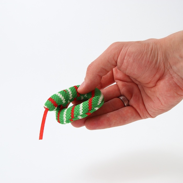 Мягкий магнит Мягкий магнит "Змея" зимняя, 7 см, цвет МИКС