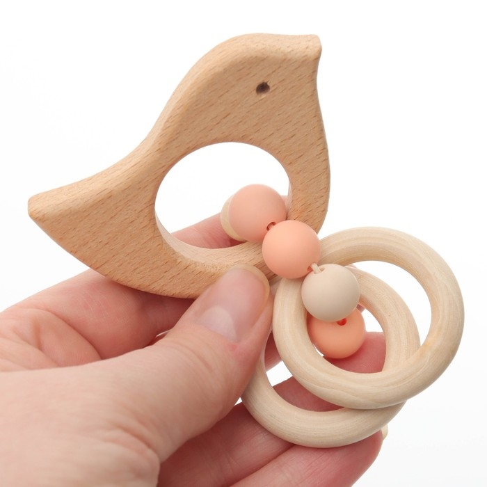 Прорезыватель для зубов &laquo;Bird&raquo; с эластичными и деревянными элементами