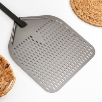 Лопатка перфорированная Priority, 115×35 см, с разборной ручкой, цвет коричневый Лопатка перфорированная Priority, 115×35 см, с разборной ручкой, цвет коричневый