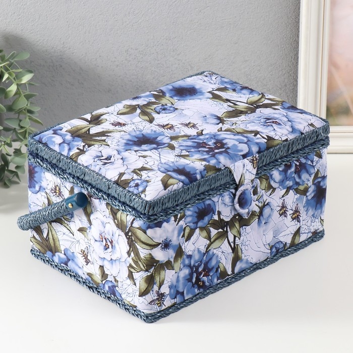 Шкатулка для рукоделия Шкатулка для рукоделия "Бело-голубые пионы" 19х26х14,5 см