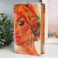 Сейф-книга дерево кожзам "Красивая девушка" 21х13х5 см