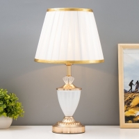 Настольная лампа Анисия E27 40Вт бело-золотой 25х25х43 см RISALUX Настольная лампа Анисия E27 40Вт бело-золотой 25х25х43 см RISALUX