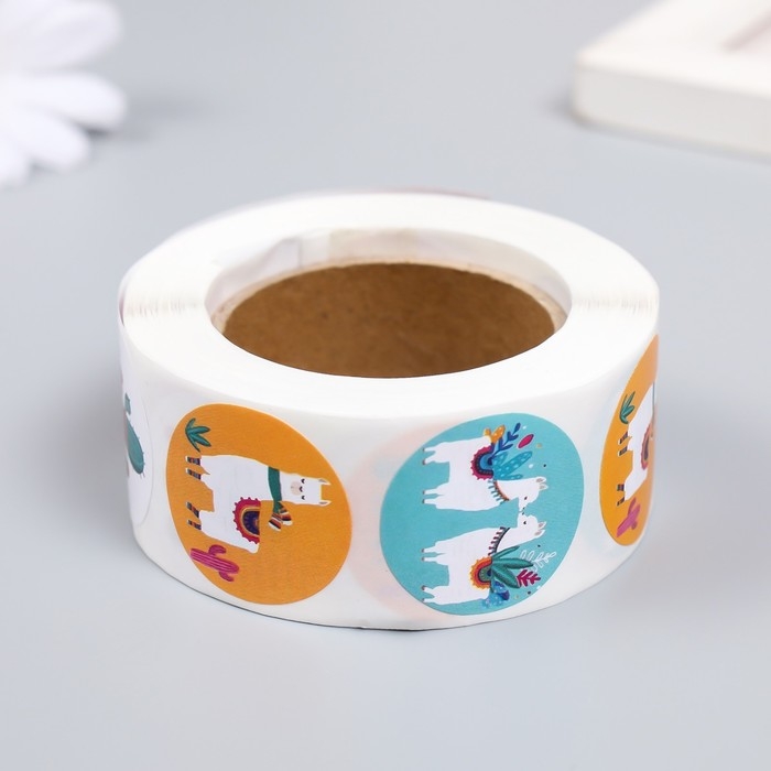 Наклейка бумага Наклейка бумага "Альпаки" d=2,5 см 500 шт в рулоне 3х6,5х6,5 см